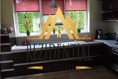 Casă individuală cu 4 camere cu Canalizare în Central - 3