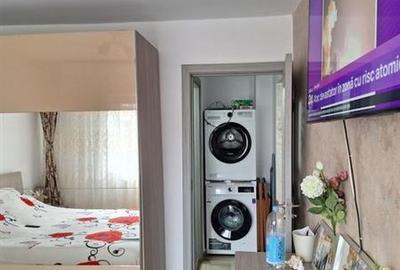 Apartament cu 3 camere decomandat, mobilat în 9 Mai - 6