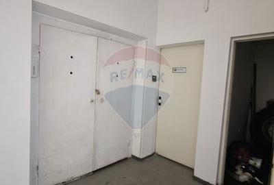 Birou, de 2,100 mp, în Valea Rosie - 11