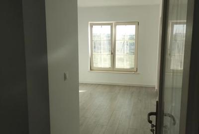 Casă cu 5 camere cu Teren 1100 Mp în Central - 9