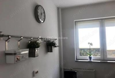 Apartament cu 2 camere decomandat în P-ța Victoriei - 7