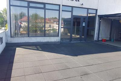 Spațiu comercial, de 188 mp, în Central - 4