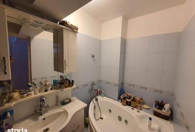 Apartament cu 3 camere în Ultracentral
