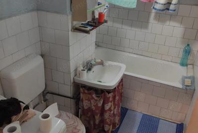 Apartament cu 2 camere semidecomandat în Complex Studențesc - 3