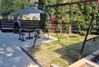 Casă cu 5 camere cu Teren 227 Mp în Poiana - 1