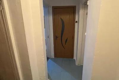 Apartament cu 3 camere decomandat în Rahova