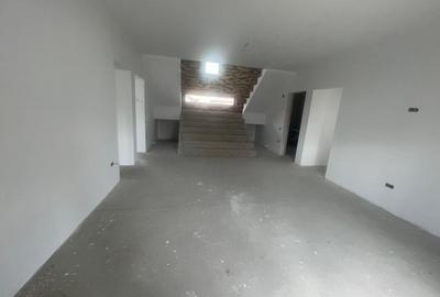 Casă individuală cu 4 camere cu Canalizare în Valu lui Traian - 14