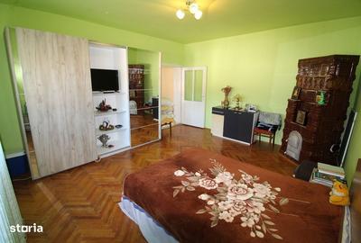 Casă cu 4 camere în Central - 4