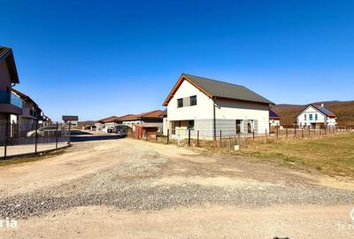 Teren de 383 mp, în Central - 3