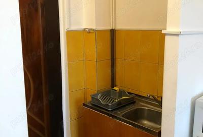 Garsonieră semidecomandată în Olimpia-Stadion