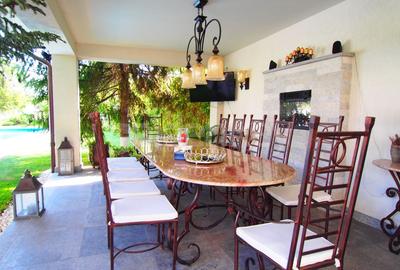 Vila reprezentativa cu finisaje premium | piscina | 1350mp - 3