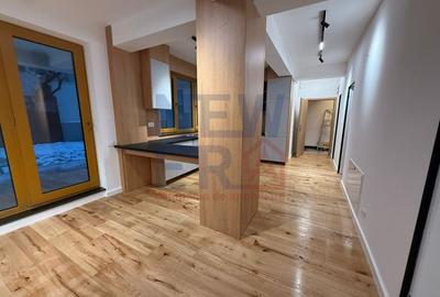 Apartament cu 3 camere semidecomandat în Domenii - 2