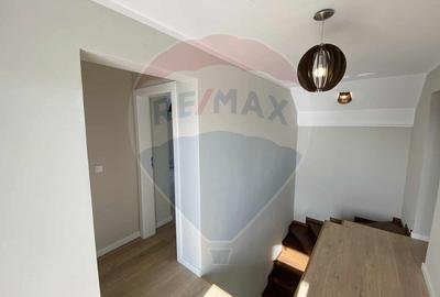 Casă cu 4 camere cu Teren 712 Mp în Cașolț - 16