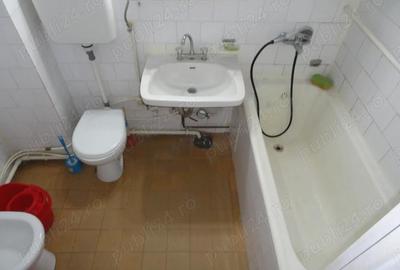 Apartament cu 2 camere decomandat în Romanilor - 3