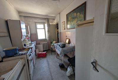 Apartament cu 3 camere decomandat în Republicii - 3