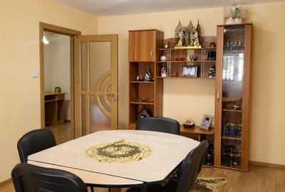 Apartament cu 3 camere decomandat, mobilat în Bahne - 1