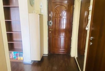 Unirii Piata Sf. Vineri - 13