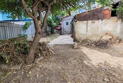 Casă individuală cu 2 camere în Central