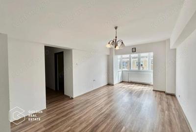 Apartament 3 camere, decomandat, zona Micalaca - 1
