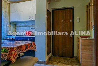 Garsoniera in Deva, zona Dorobanti, 28 mp, decomandata, etaj 3... - 2