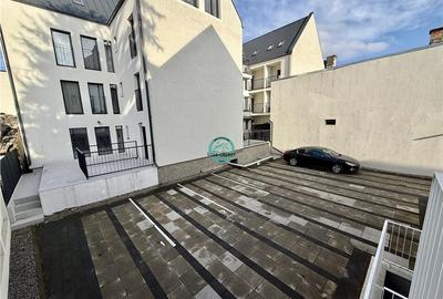 Apartament cu 2 camere decomandat, mobilat în 7 Noiembrie - 9