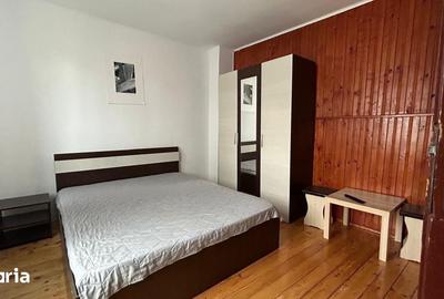 Casă cu 9 camere cu Teren 350 Mp în Sânmartin - 2