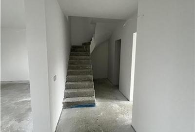 Duplex cu 4 camere cu Canalizare în Aeroport - 19