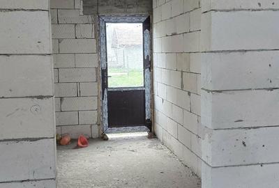 Casă cu 4 camere în Cazasu - 7