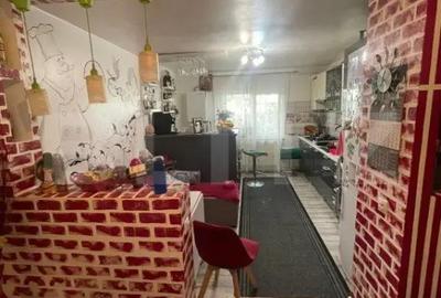 Apartament cu 3 camere decomandat, mobilat în Uzina 2 - 3