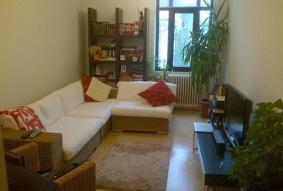 Apartament cu 2 camere decomandat, mobilat în Romană