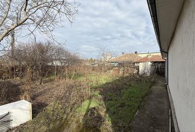 Teren de 1919 mp, în Lazu