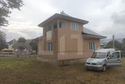 Casă cu 4 camere cu Teren 2610 Mp în Rădăuți - 5