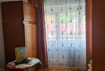 Apartament 3 camere etaj intermediar Racadau Apartament 3 camere etaj intermediar Racadau - 2