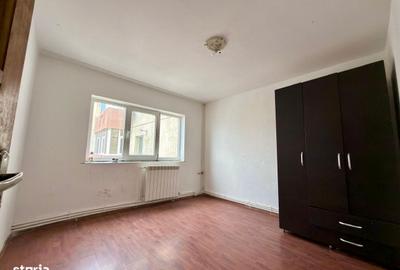 Apartament cu 3 camere decomandat în Central - 4