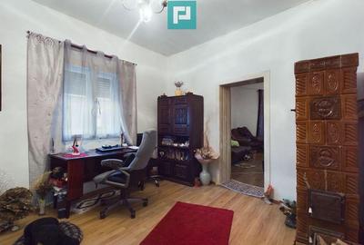 Casă cu 5 camere cu Teren 4320 Mp în Lalașinț - 1