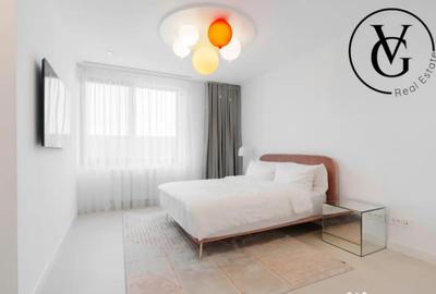 Casă cu 7 camere cu Piscina în Izvorani - 5