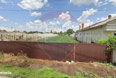 Teren de 986 mp, în Vărăști - 4