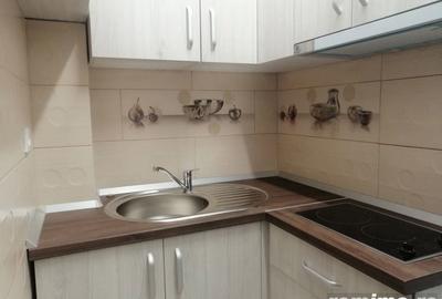 Garsonieră decomandată în 1 Mai - 2