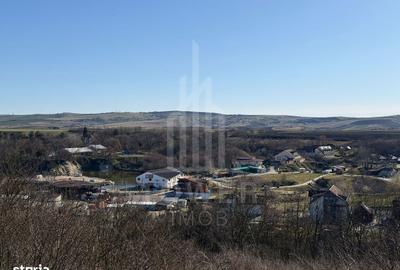 Teren de 1670 mp, în Central - 17