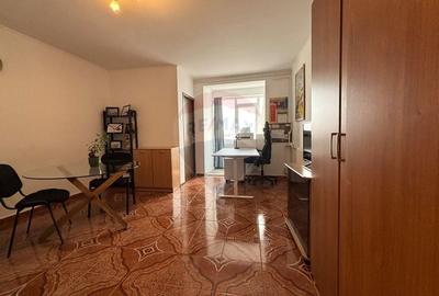 Garsonieră semidecomandată, mobilată în Central - 4