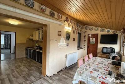 Casă cu 5 camere cu Teren 1600 Mp în Unguraș - 4