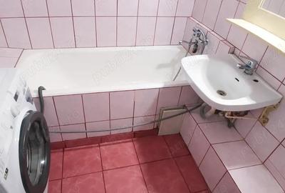 Apartament 2 camere decomandat 48 m Calea Vitan vedere lini?tita etaj 1 - 6