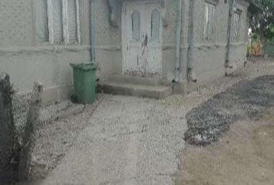 Casă cu 3 camere cu Teren 1000 Mp în Odobești - 1