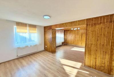 Casă cu 7 camere cu Teren 590 Mp în Macea - 12