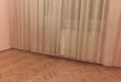 Apartament cu 3 camere decomandat în Baba-Dochia - 2