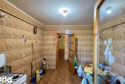 Apartament cu 3 camere decomandat în Gării