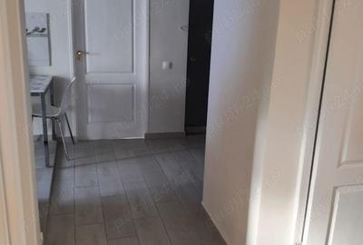 Apartament cu 3 camere decomandat în Hunedoara - 9