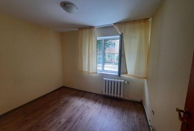 Apartament cu 2 camere semidecomandat în Mărăței