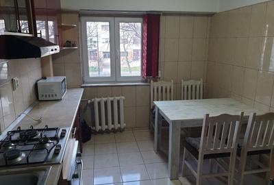 Apartament cu 3 camere decomandat în Dacia - 5