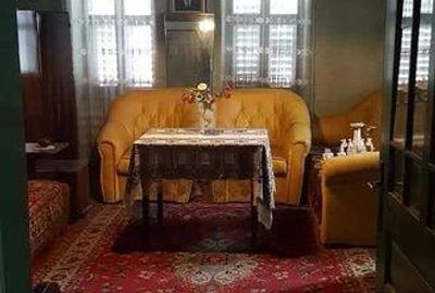 Casă cu 3 camere cu Teren 80 Mp în Central - 2